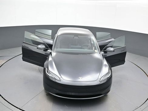 Used 2025 Tesla Model 3 Long Range image 48