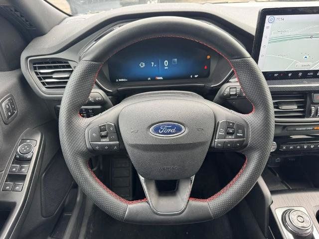 Used 2023 Ford Escape ST-Line Elite AWD/4WD image 11