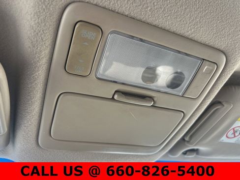 Used 2003 Toyota Highlander Limited image 23