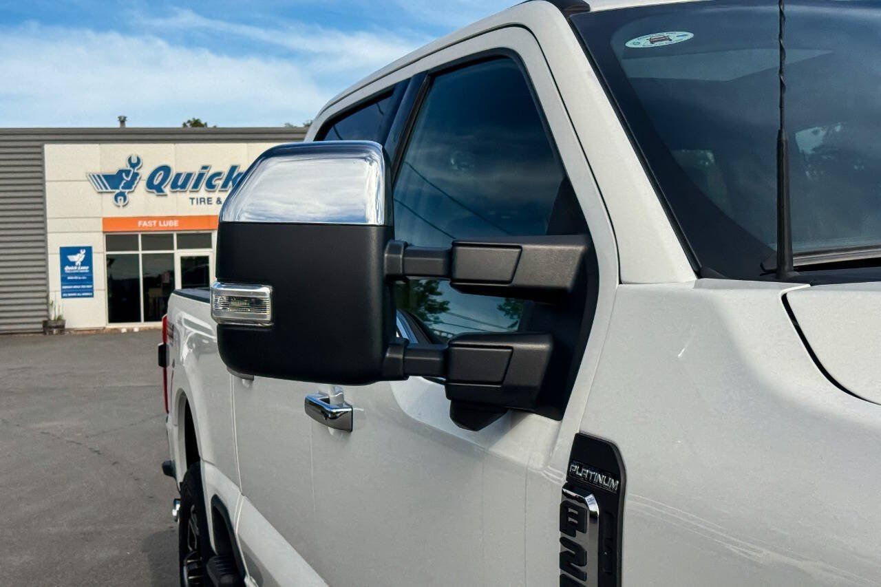 Used 2024 Ford F250 Platinum w/ FX4 Off-Road Package AWD/4WD image 10