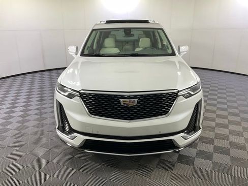 Certified 2023 Cadillac XT6 Premium Luxury image 2