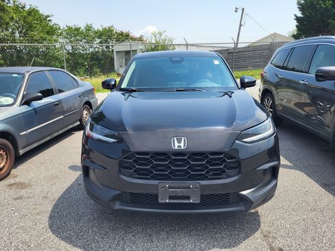 Used 2024 Honda HR-V LX image 2
