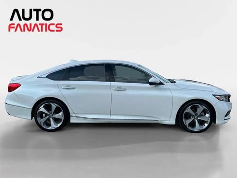 Used 2020 Honda Accord Touring image 6