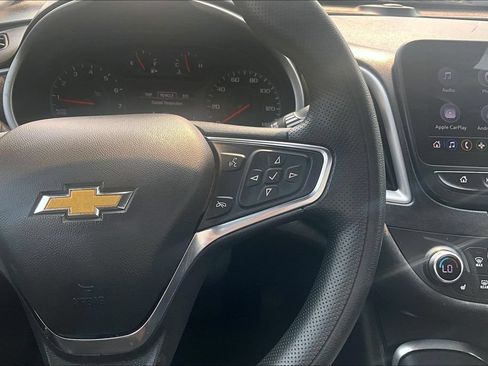 Used 2023 Chevrolet Malibu LT FWD image 19