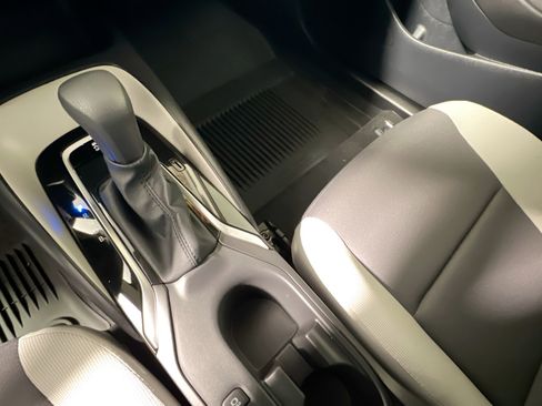 Used 2025 Toyota Corolla LE image 25