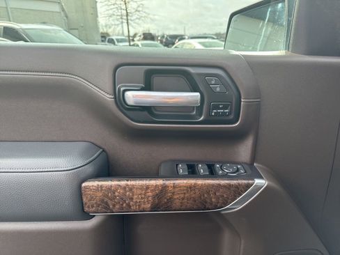 Used 2021 GMC Sierra 1500 Denali w/ Denali Ultimate Package image 11