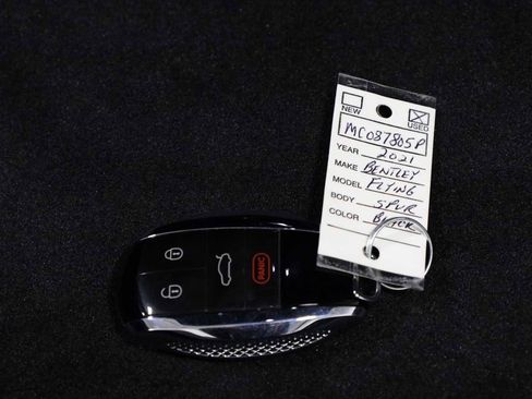 Used 2021 Bentley Flying Spur V8 image 35