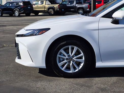 Used 2026 Toyota Camry LE w/ Convenience Package image 11