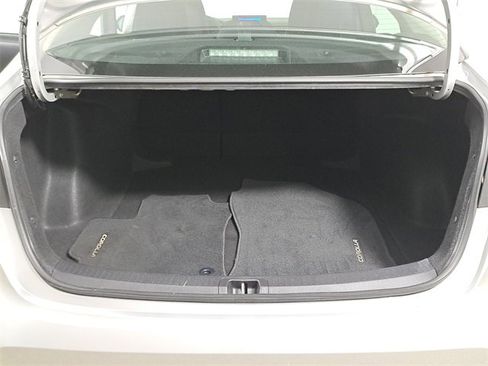 Used 2023 Toyota Corolla LE image 10