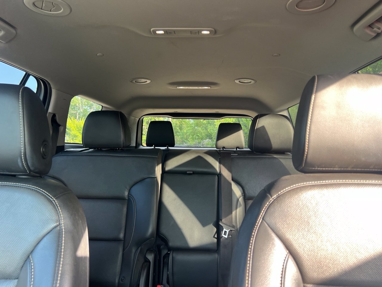 Used 2023 GMC Acadia SLT AWD/4WD image 37
