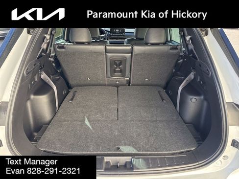 Used 2023 Mitsubishi Outlander SE image 13