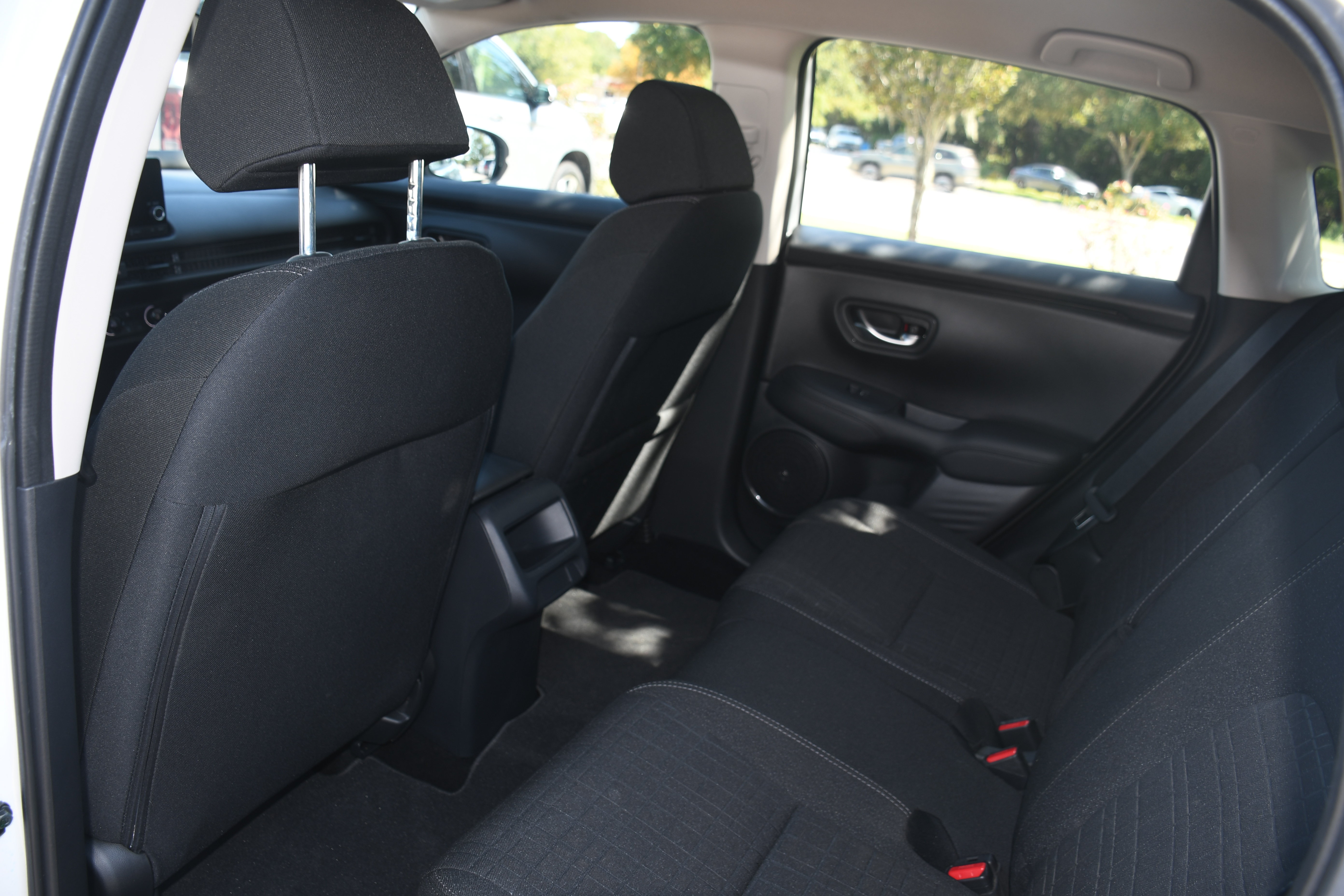 Used 2025 Honda HR-V LX image 14