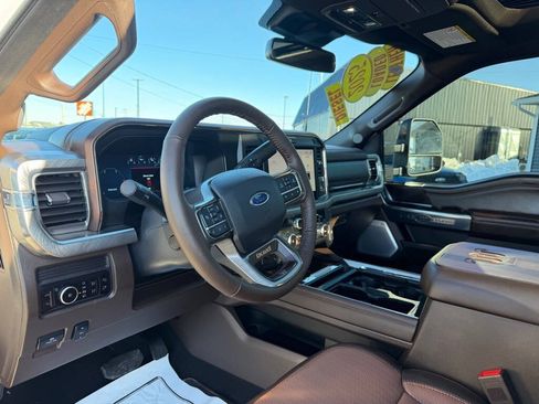 Used 2025 Ford F450 King Ranch AWD/4WD image 18
