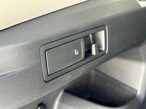 Certified 2026 Volkswagen Tiguan S AWD/4WD image 38