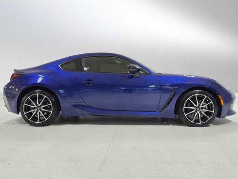 Used 2023 Toyota GR86 image 2