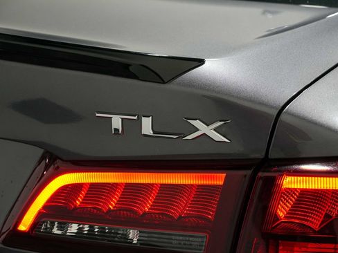 Used 2018 Acura TLX V6 w/ Technology & A-SPEC Pkg FWD image 11