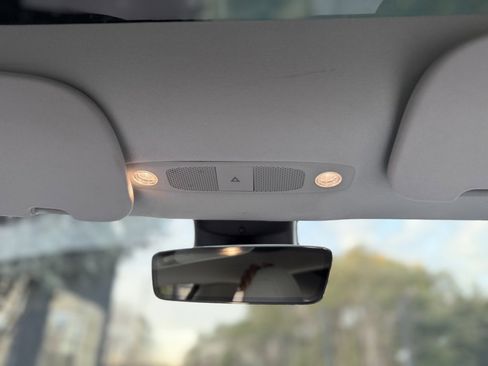 Used 2022 Tesla Model 3 Standard Range image 47