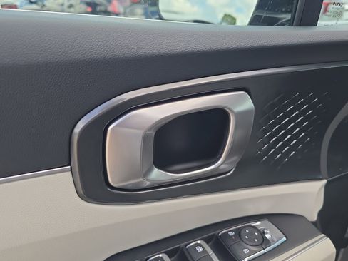 New 2026 Kia Sorento S FWD image 18