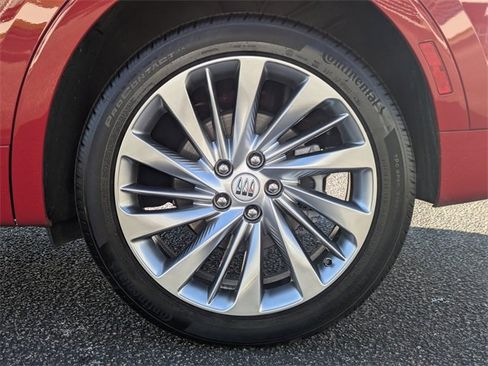 New 2025 Buick Envision Avenir image 11