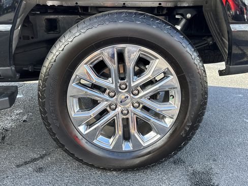 Used 2025 Ford F150 Lariat w/ Equipment Group 502A High image 22