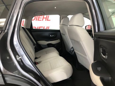 Used 2024 Honda HR-V LX image 3