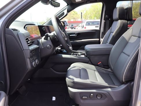 New 2026 Chevrolet Suburban Premier AWD/4WD image 4