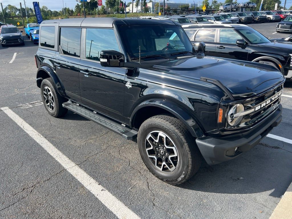 Used 2024 Ford Bronco Outer Banks AWD/4WD image 6