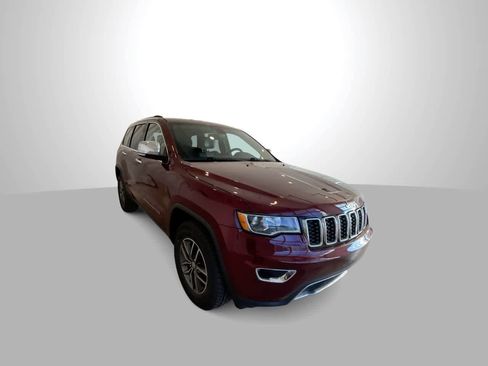 Used 2017 Jeep Grand Cherokee Limited image 2