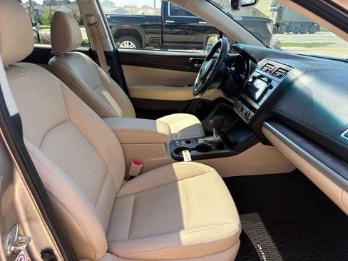 Used 2017 Subaru Outback 2.5i Limited w/ Popular Package #5 AWD/4WD image 24