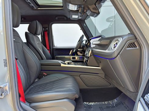Used 2022 Mercedes-Benz G 63 AMG Squared image 16