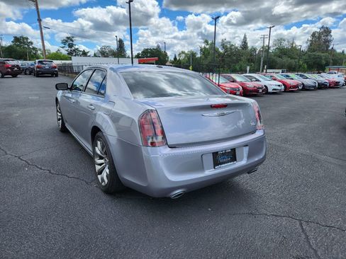 Used 2014 Chrysler 300 S w/ Luxury Group RWD image 3