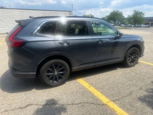 Used 2025 Honda CR-V Sport image 14