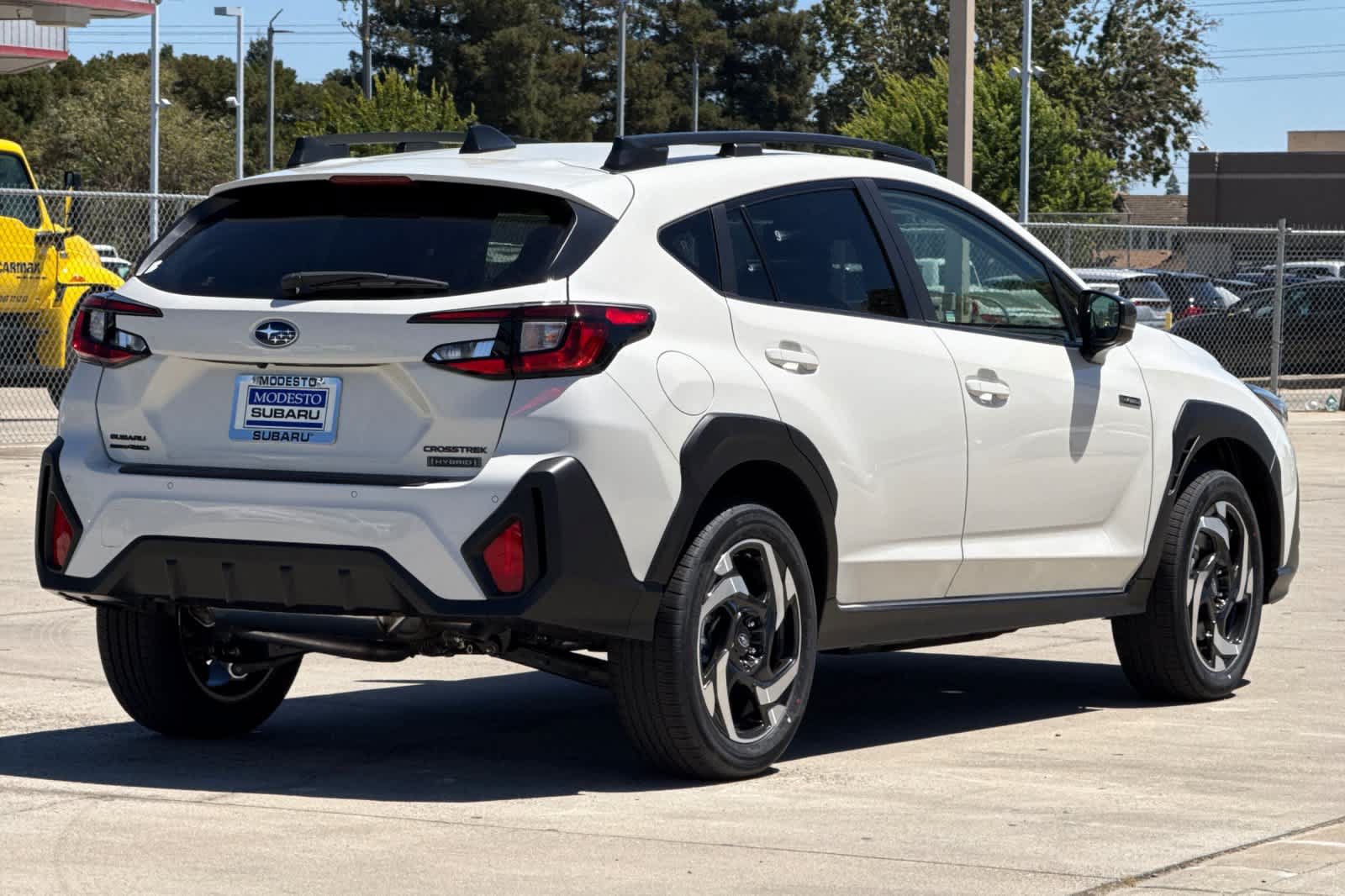 New 2026 Subaru Crosstrek 2.5i Limited w/ Crosstrek Mirror Package AWD/4WD image 3