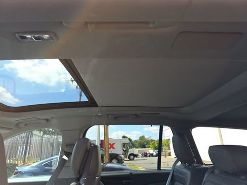 Used 2021 Lincoln Aviator Reserve w/ Equipment Group 202A image 25