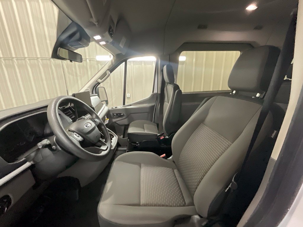 Used 2025 Ford Transit 350 XLT RWD image 9