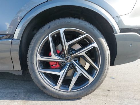 New 2027 Audi SQ6 e-tron Premium Plus AWD/4WD image 37