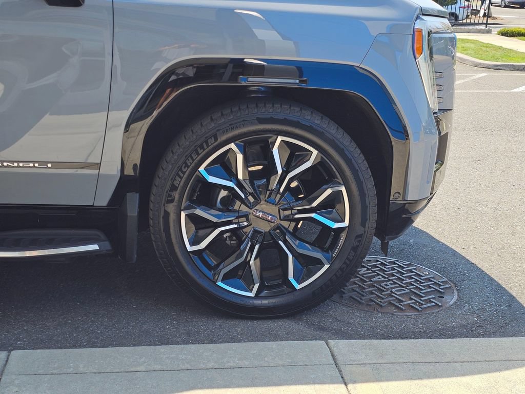 Used 2026 GMC Sierra EV Denali AWD/4WD image 9