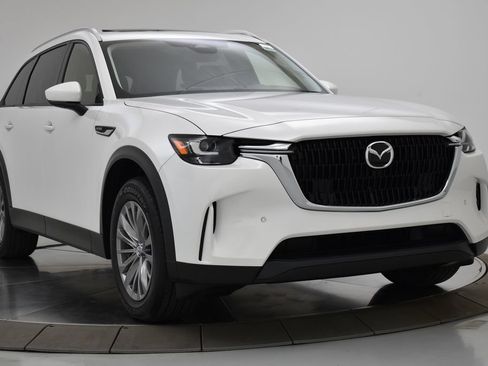 Certified 2025 MAZDA CX-90 3.3 Turbo w/ Preferred Package AWD/4WD image 12