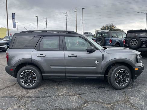New 2025 Ford Bronco Sport Outer Banks w/ Outer Banks Tech Package+ image 2