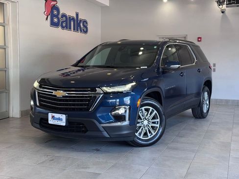Certified 2023 Chevrolet Traverse LT image 2