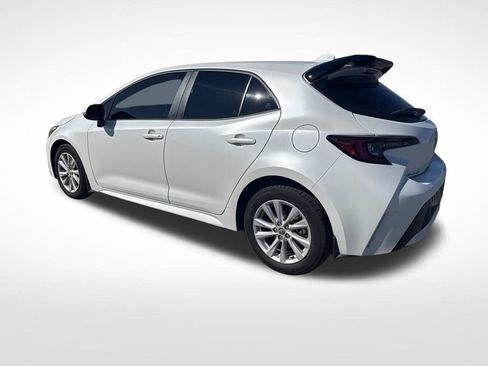 Used 2025 Toyota Corolla SE FWD image 3