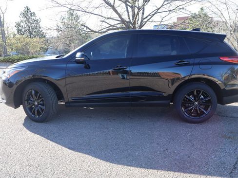 New 2026 Acura RDX SH-AWD image 3