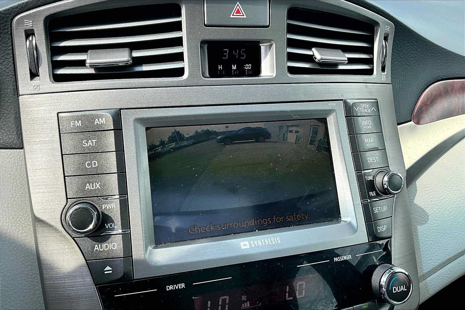Used 2011 Toyota Avalon Limited FWD image 28