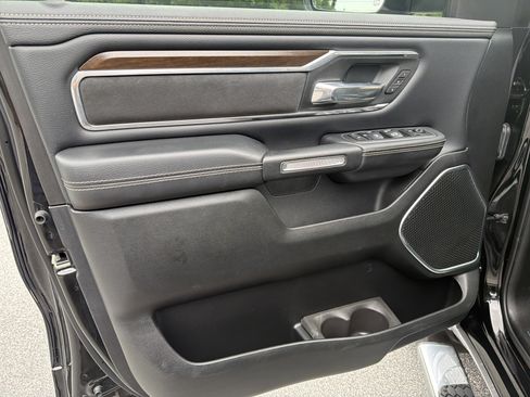 Used 2021 RAM 1500 Laramie AWD/4WD image 12