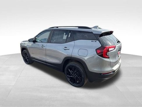 Used 2023 GMC Terrain SLE w/ Elevation Edition AWD/4WD image 7