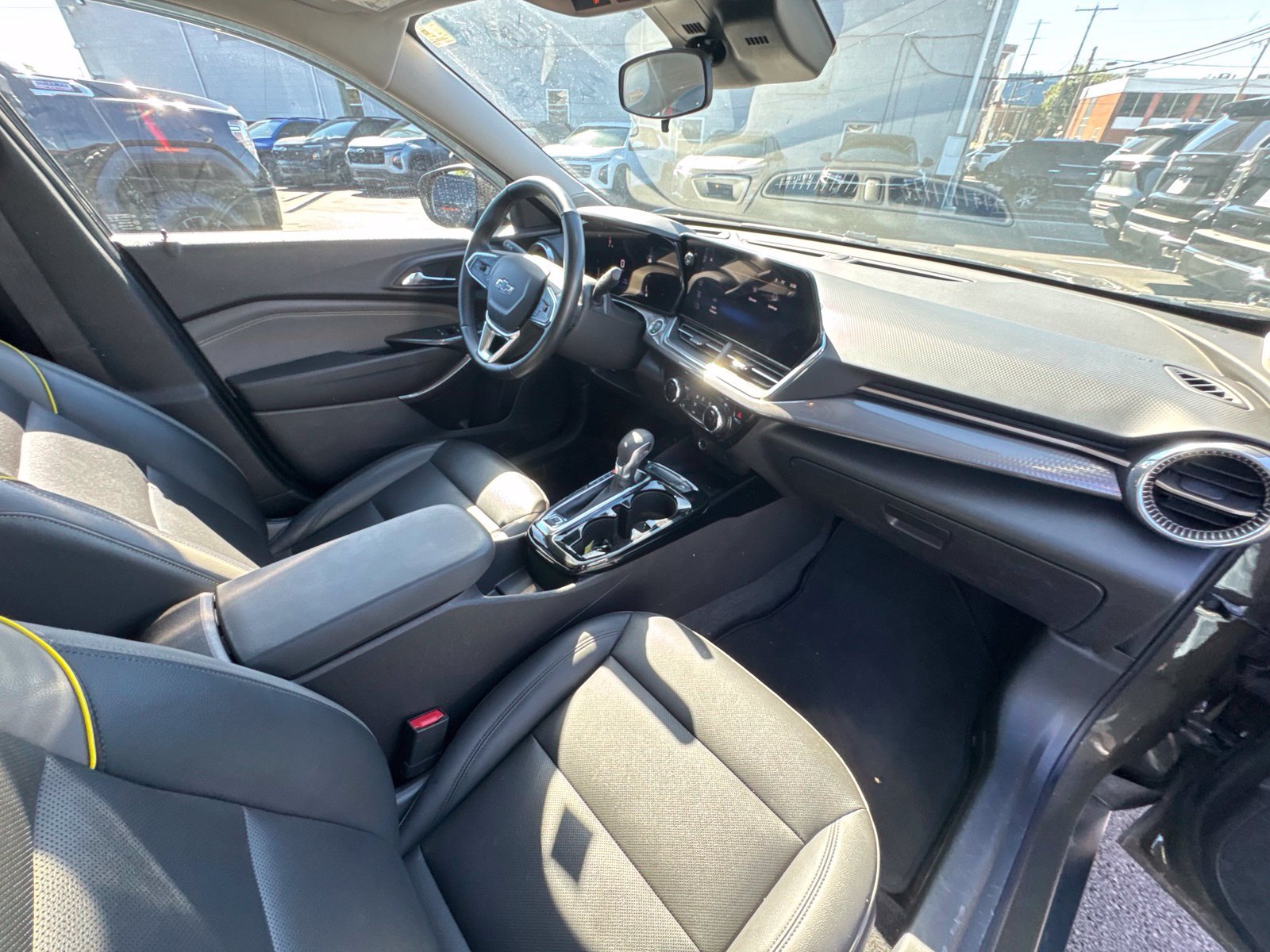 Used 2024 Chevrolet Trax ACTIV w/ Sunroof Package FWD image 34