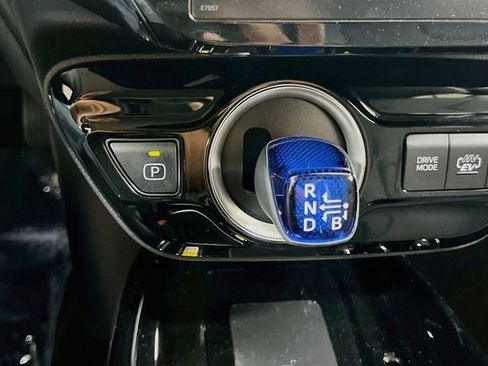 Used 2022 Toyota Prius Prime XLE FWD image 17