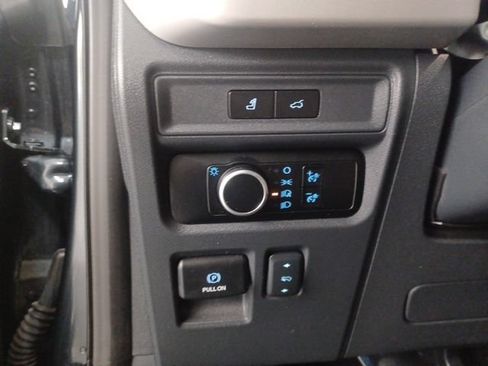 Used 2024 Ford Expedition XLT RWD image 26