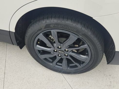 Certified 2023 Chevrolet Equinox RS w/ RS Leather Package FWD image 29