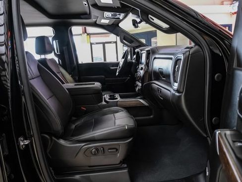 Used 2022 Chevrolet Silverado 3500 High Country w/ Technology Package AWD/4WD image 36